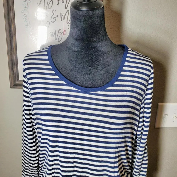Liz Lange Maternity Women's Navy Blue and White Striped Midi Dress Size Large - Picture 7 of 15